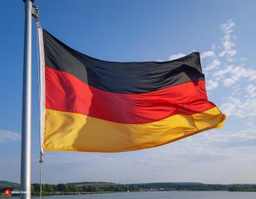 Flagge Deutschland 150 cm x 90 cm, hohe Qualität+Stabilität, Metallösen